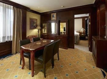 Grand Mercure Imperial Palace Hotel 5*