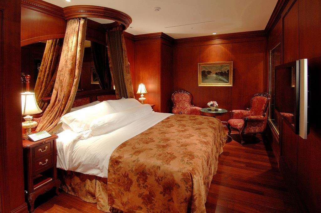 Hotel Grand Mercure Imperial Palace 5*